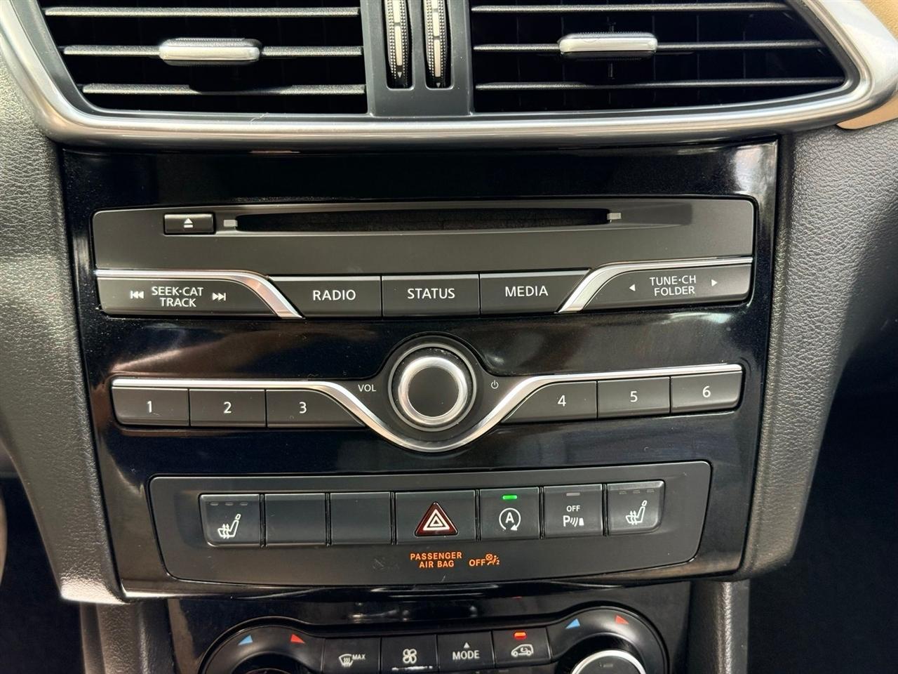 Infiniti QX30  2017