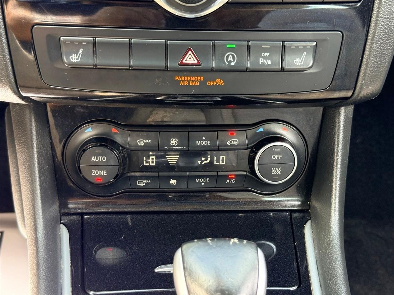 Infiniti QX30  2017
