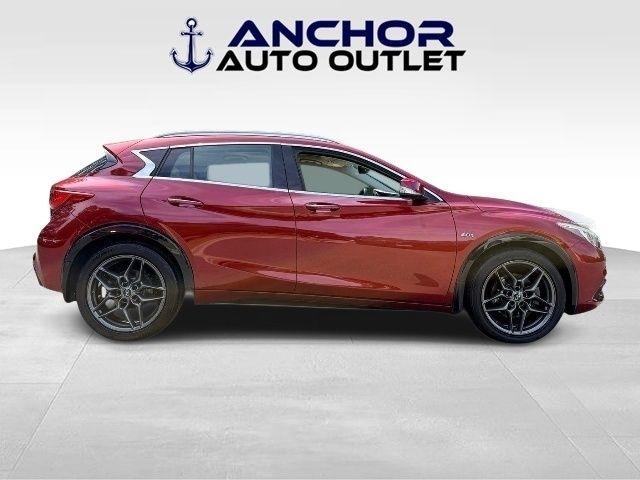 Infiniti QX30  2017