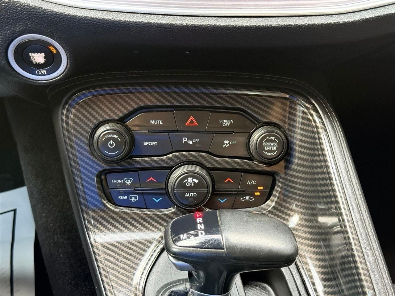 Dodge Challenger  2017