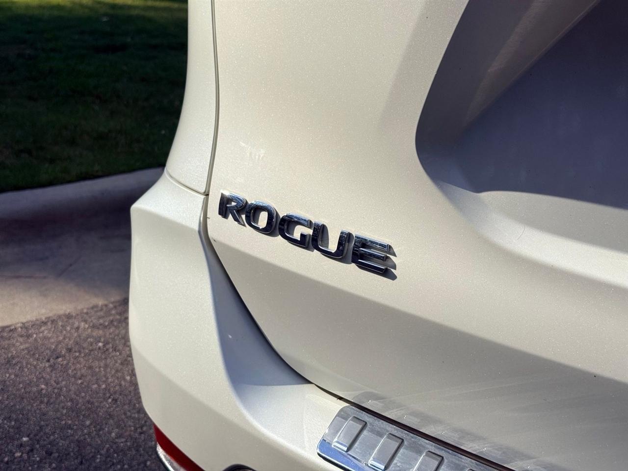 Nissan Rogue  2017