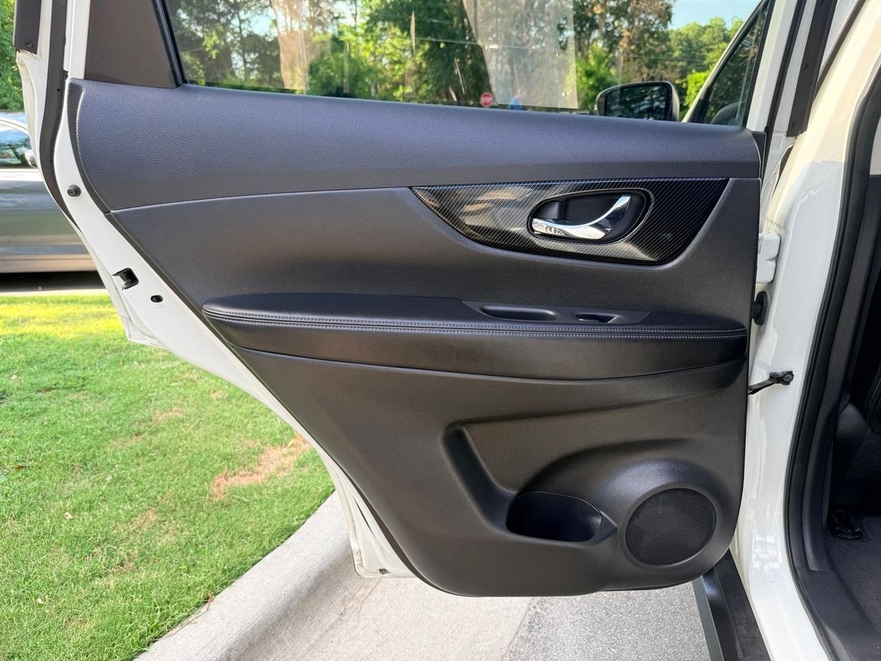 Nissan Rogue  2017