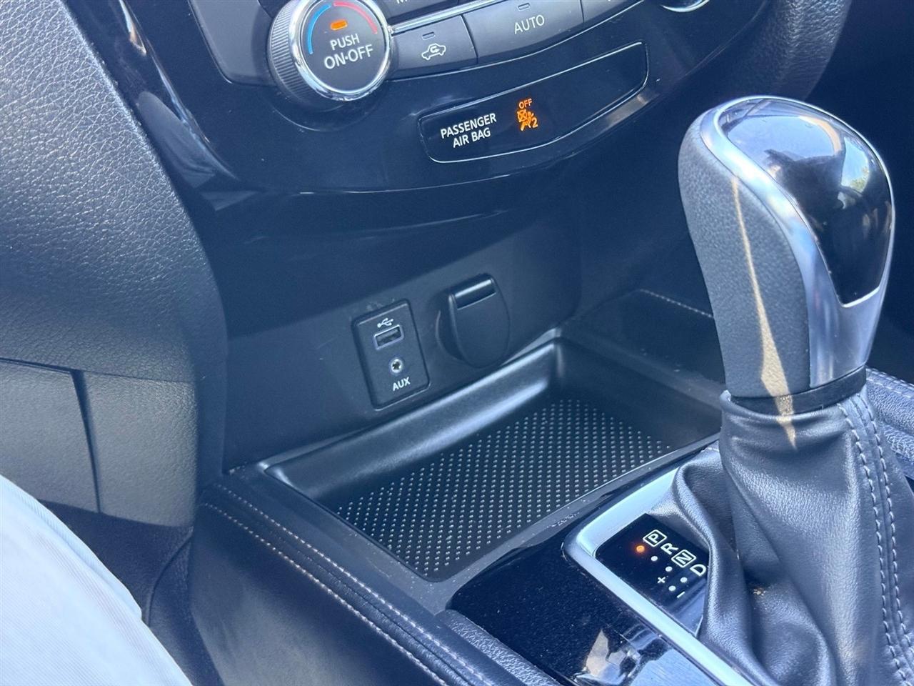 Nissan Rogue  2017