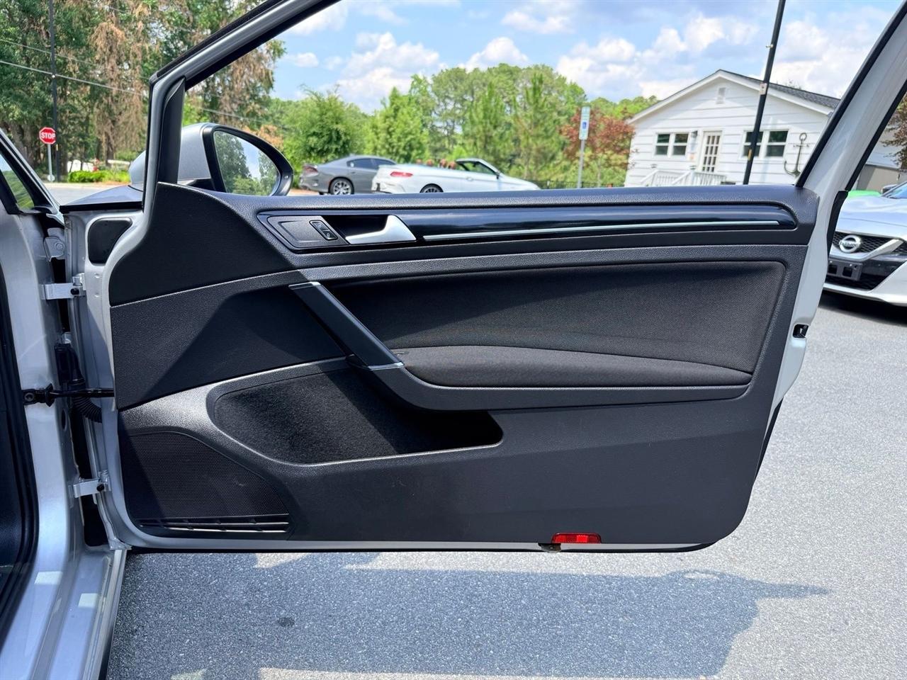 Volkswagen GTI  2015