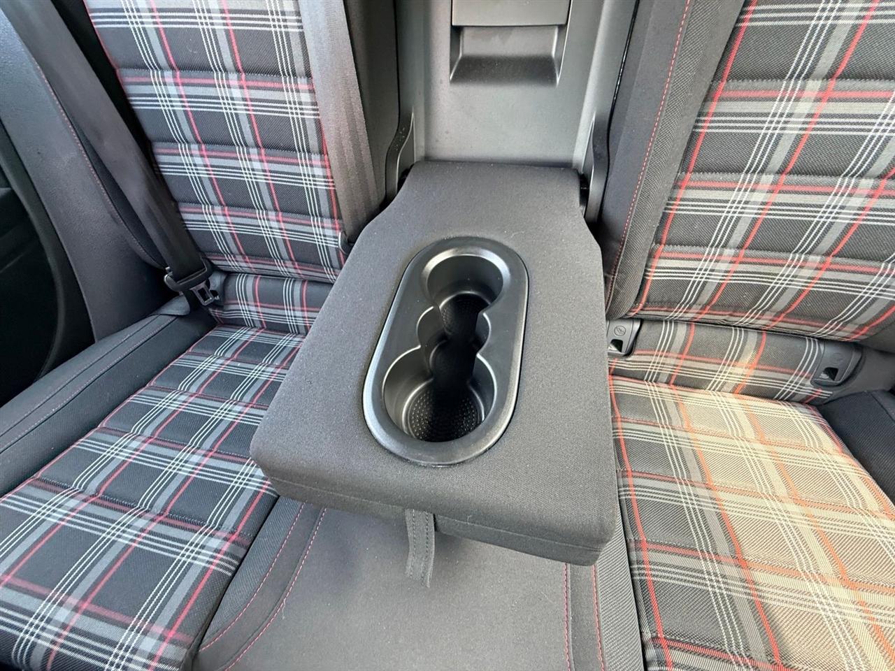 Volkswagen GTI  2015