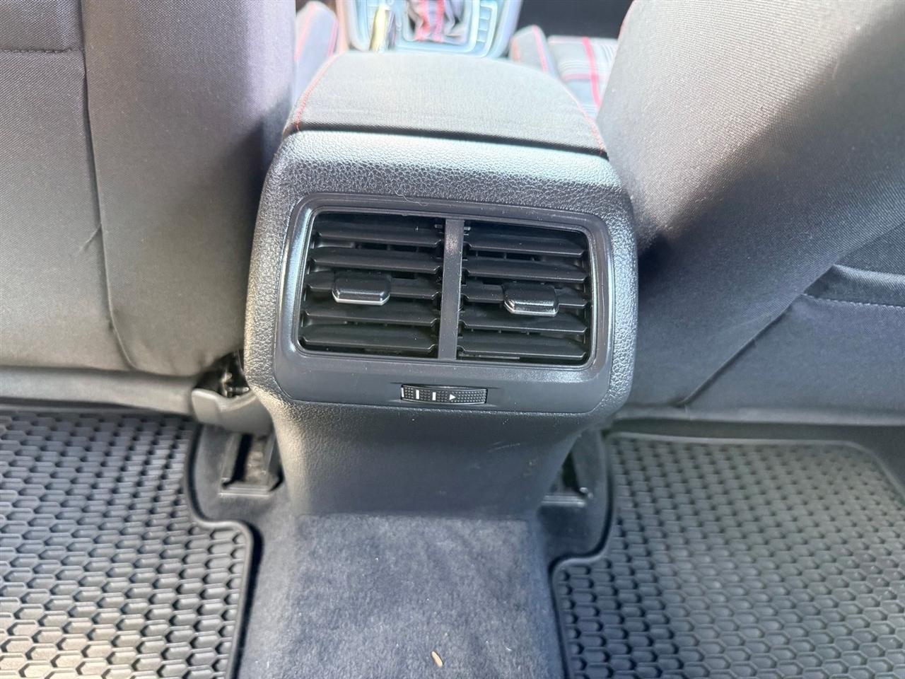 Volkswagen GTI  2015