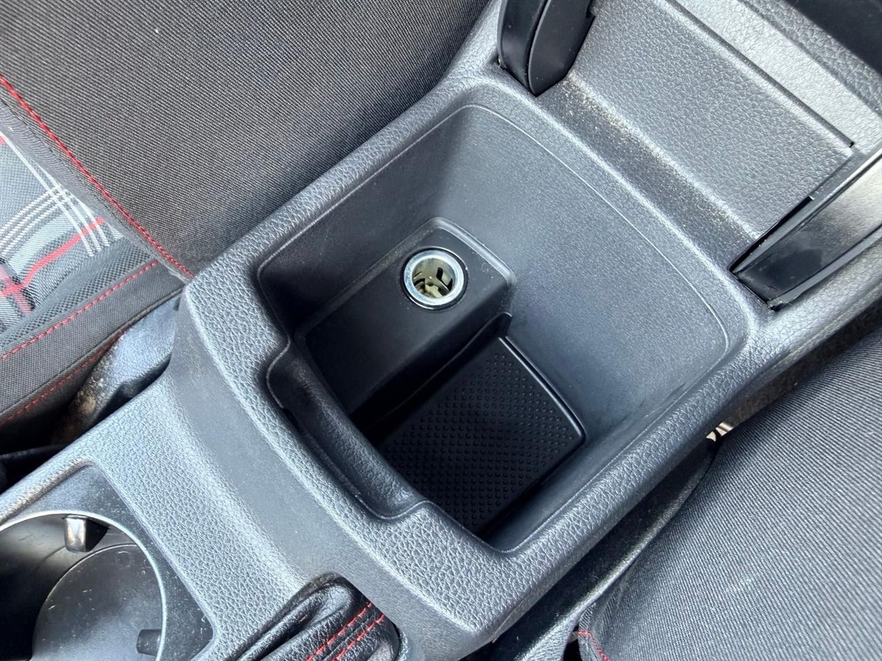 Volkswagen GTI  2015