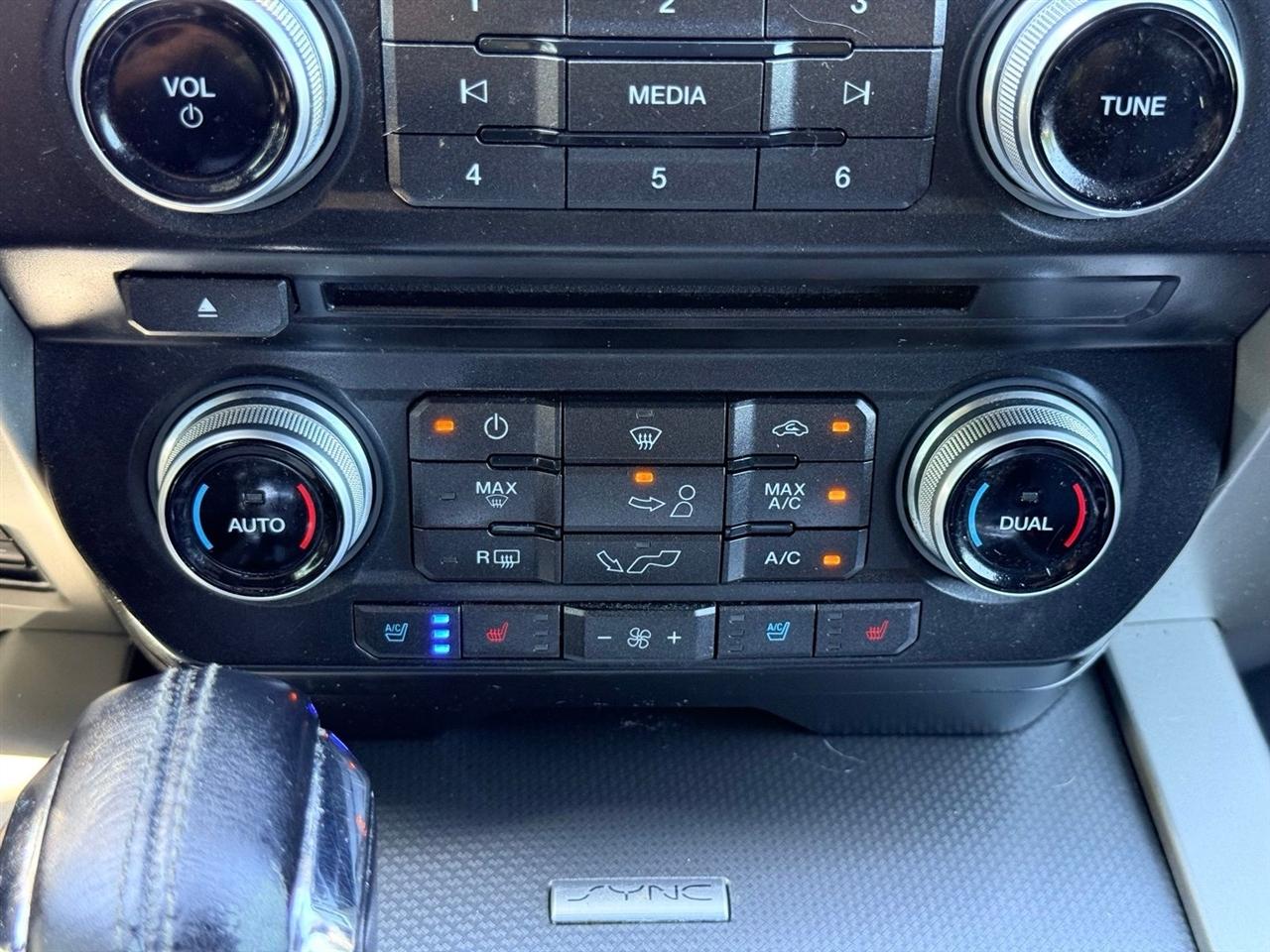 Ford F-150  2015