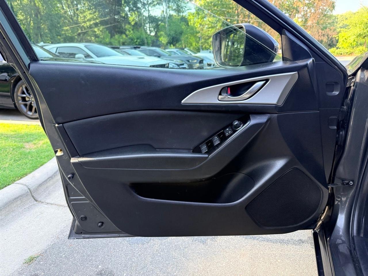 Mazda MAZDA3  2017