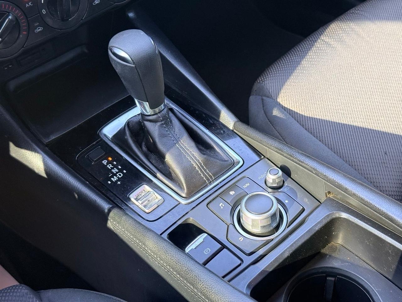 Mazda MAZDA3  2017