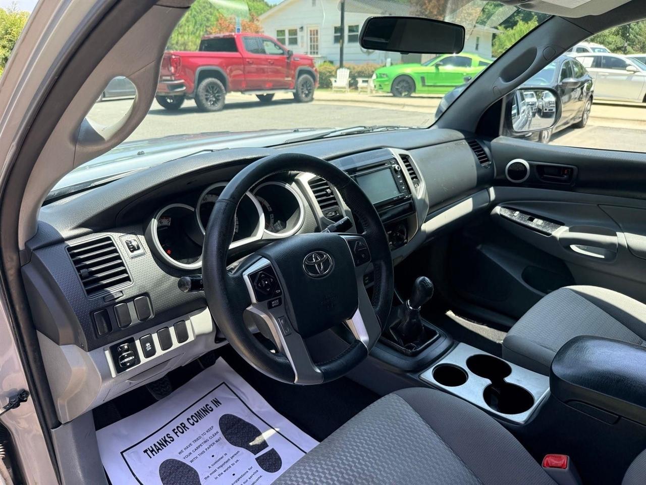 Toyota Tacoma  2015
