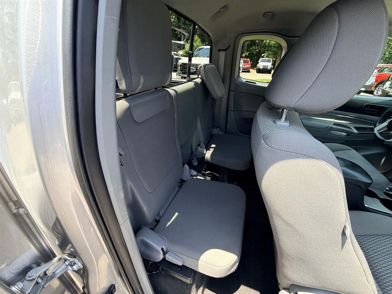 Toyota Tacoma  2015