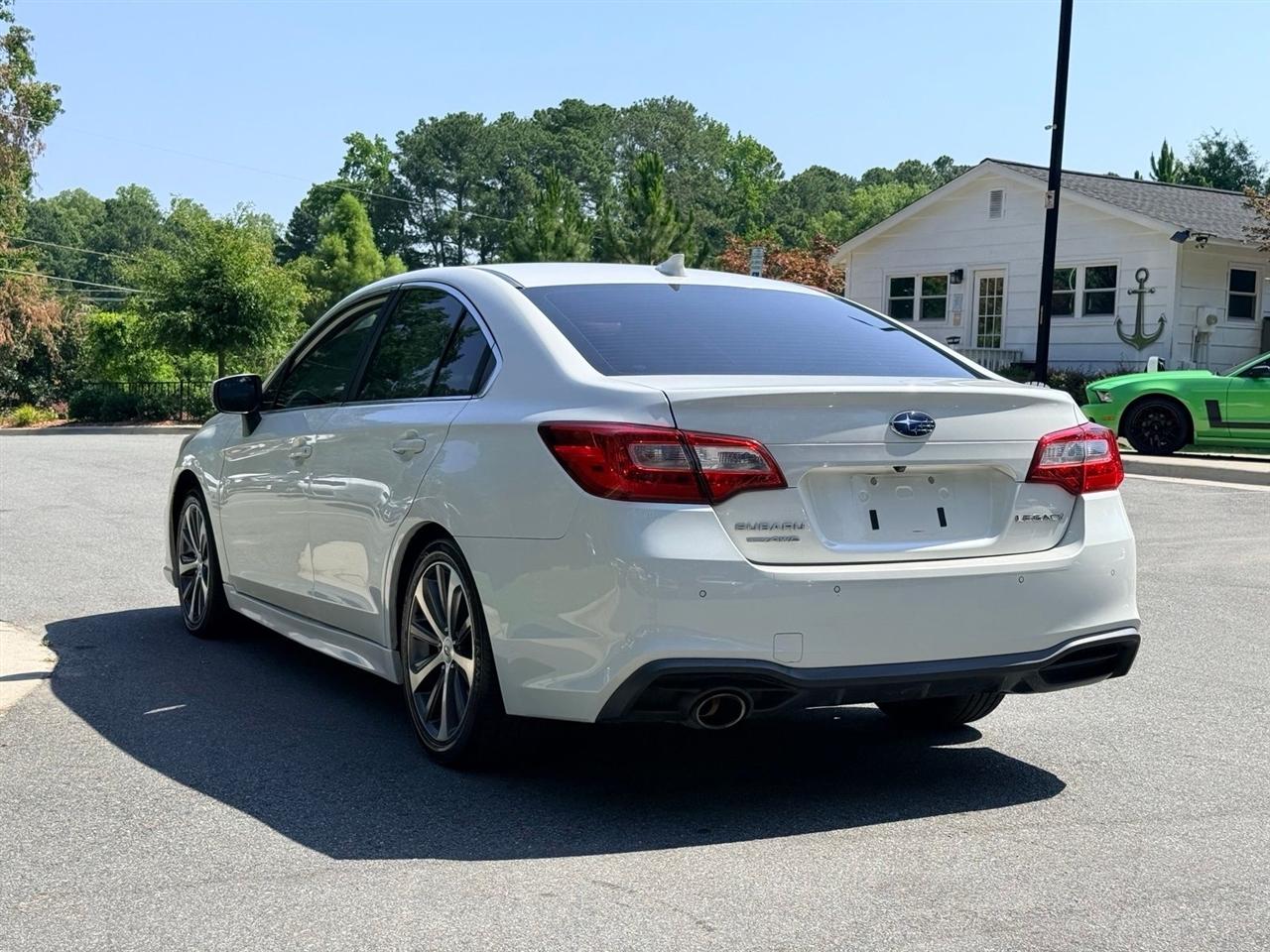 Subaru Legacy  2019