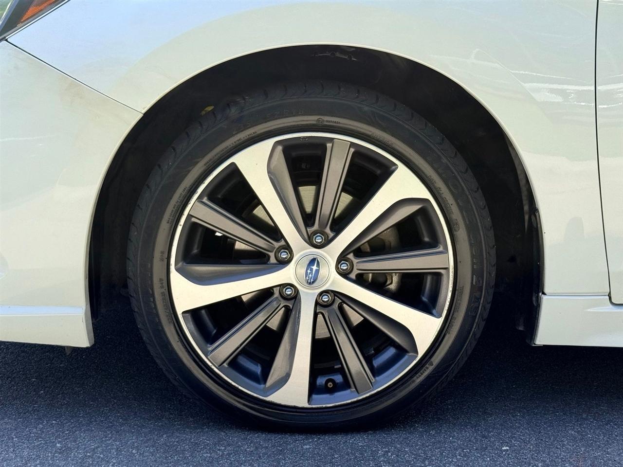Subaru Legacy  2019