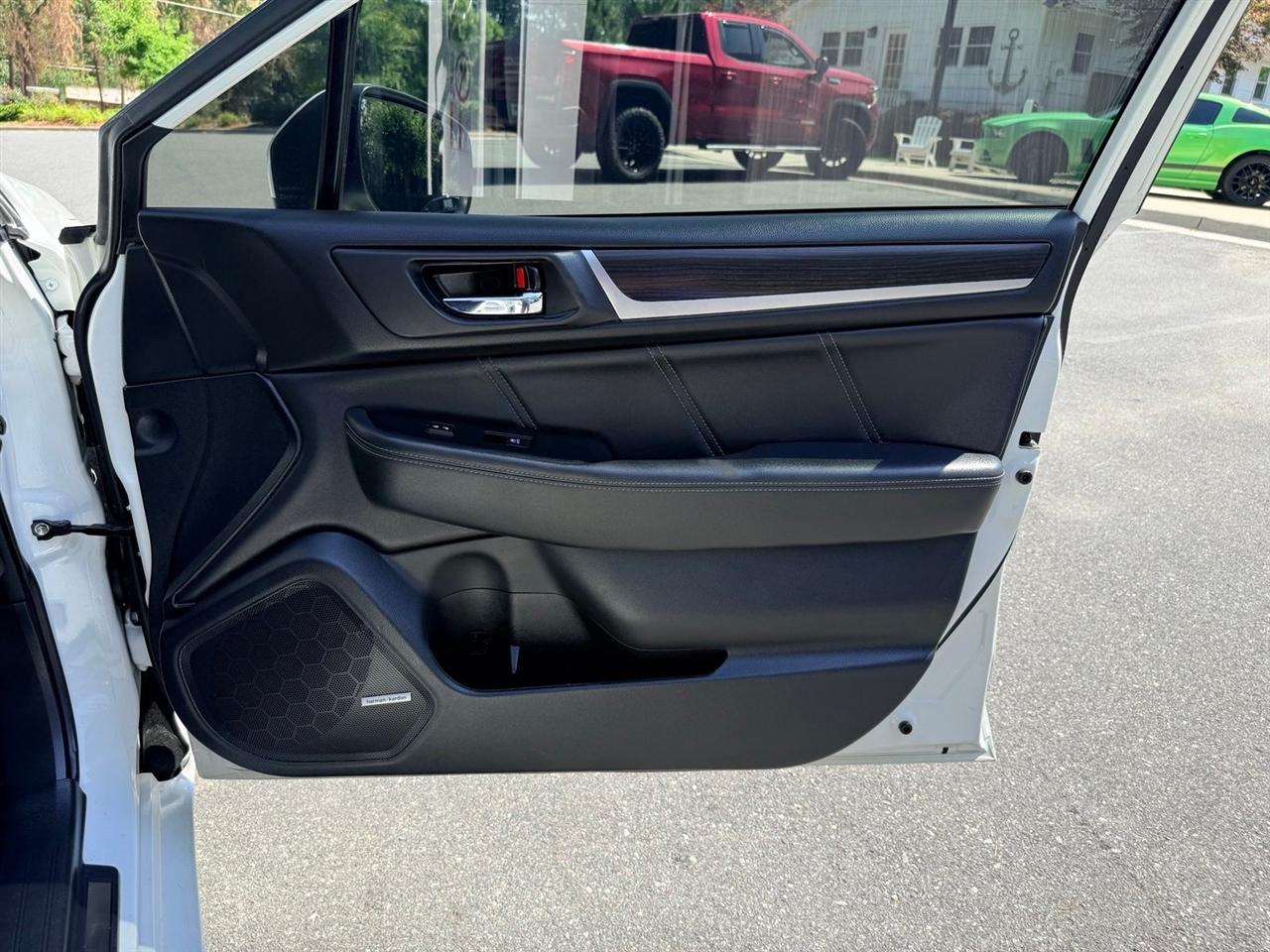 Subaru Legacy  2019