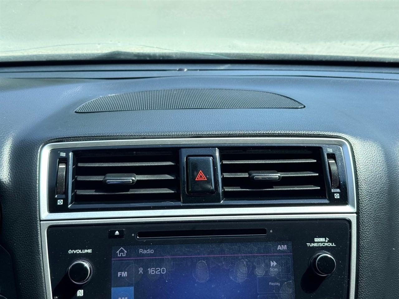 Subaru Legacy  2019