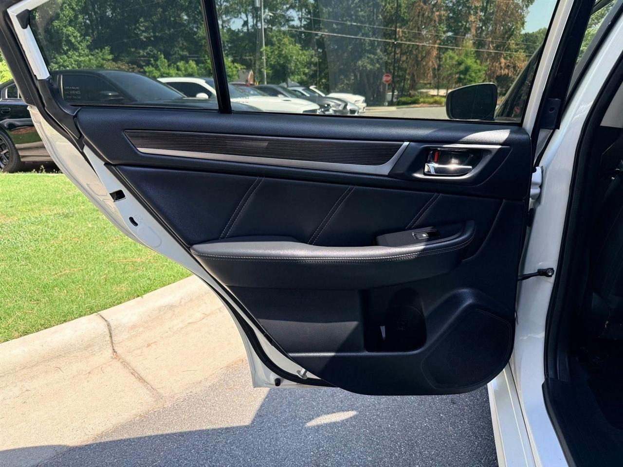 Subaru Legacy  2019