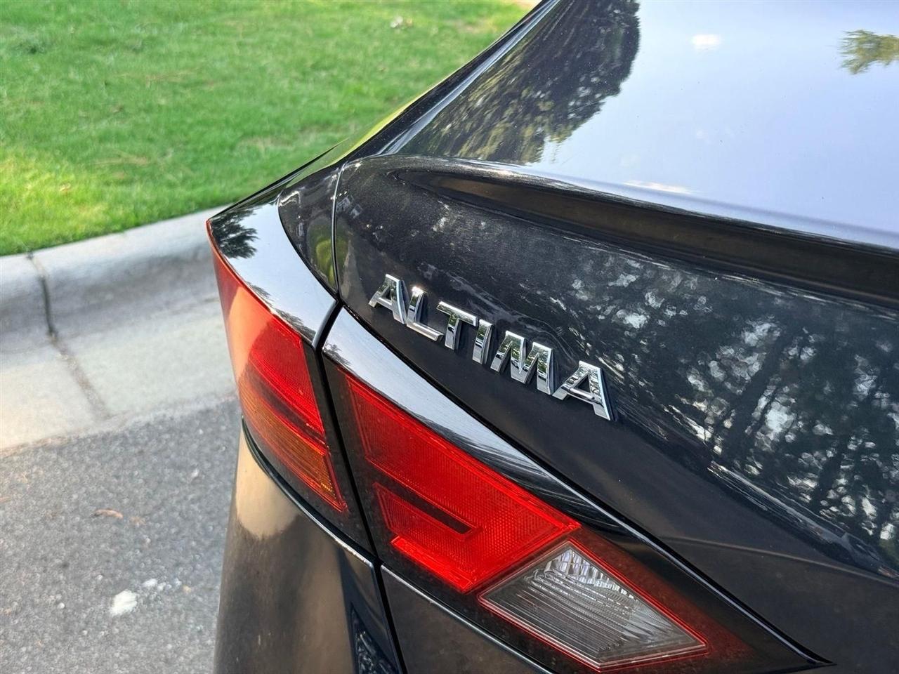 Nissan Altima  2020