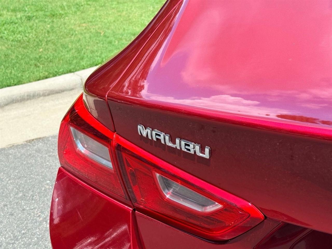 Chevrolet Malibu  2018