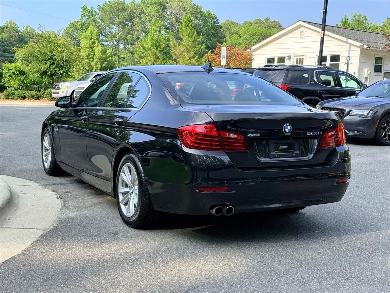 BMW 5-Series  2016