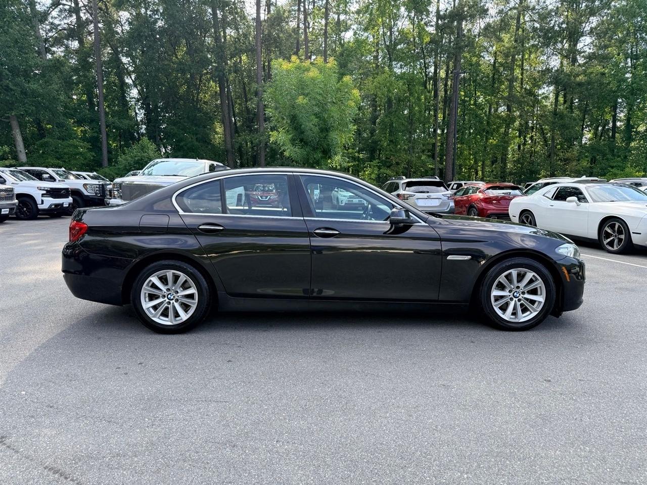 BMW 5-Series  2016