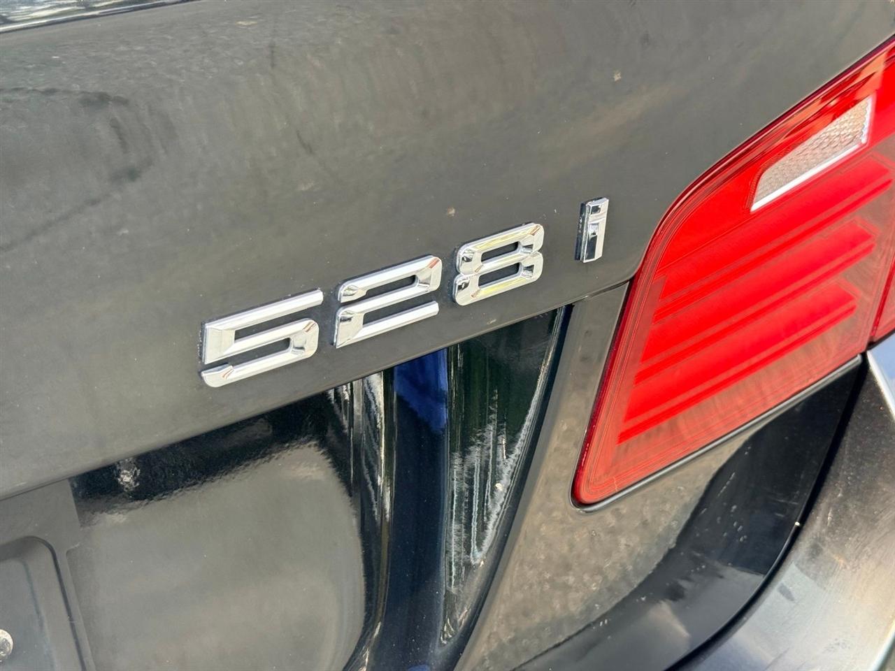 BMW 5-Series  2016
