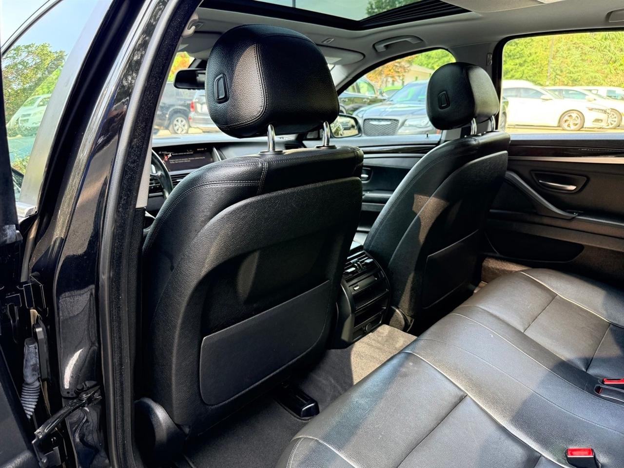 BMW 5-Series  2016