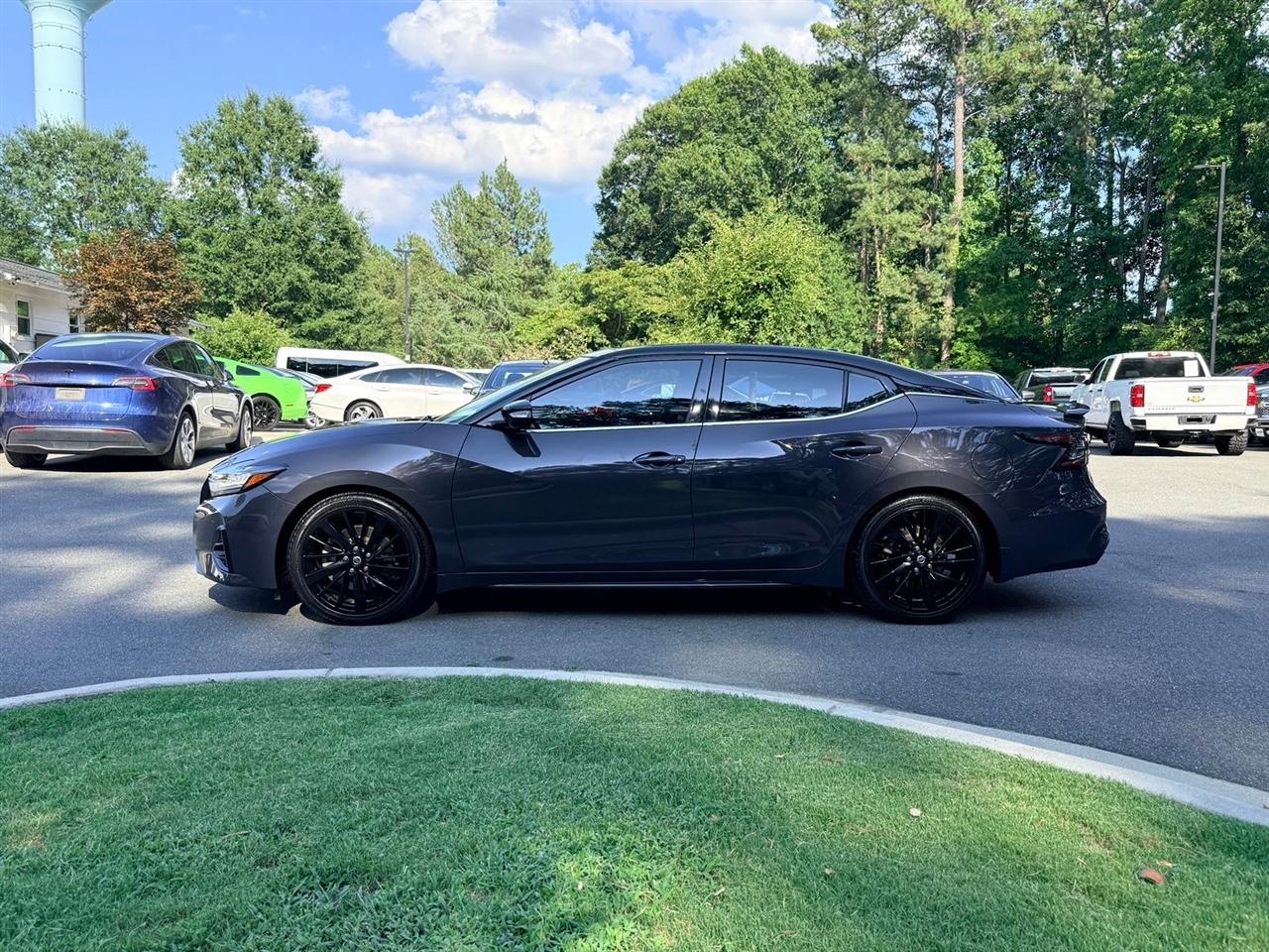 Nissan Maxima  2021