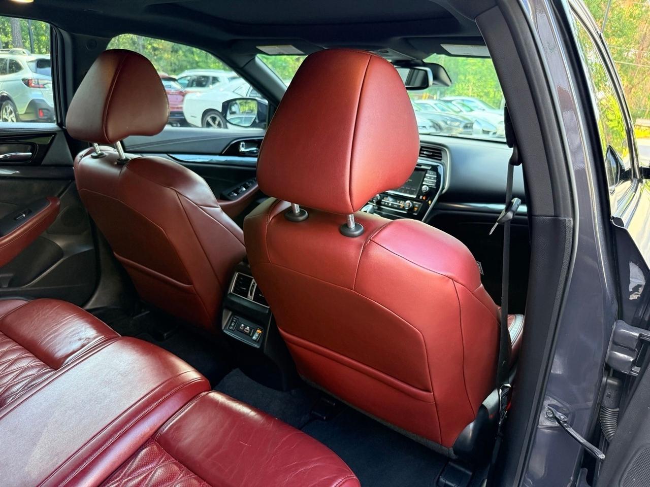 Nissan Maxima  2021