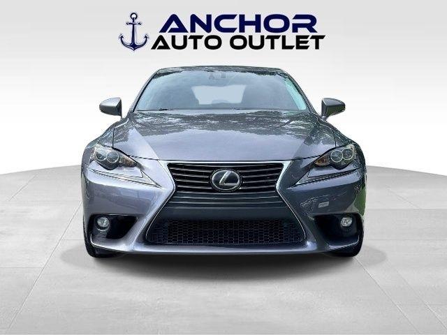 Lexus IS  2016