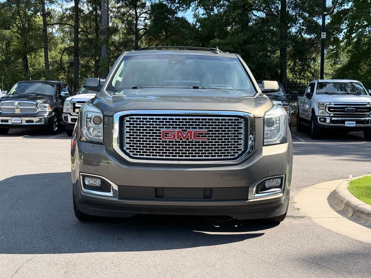 GMC Yukon Denali  2017