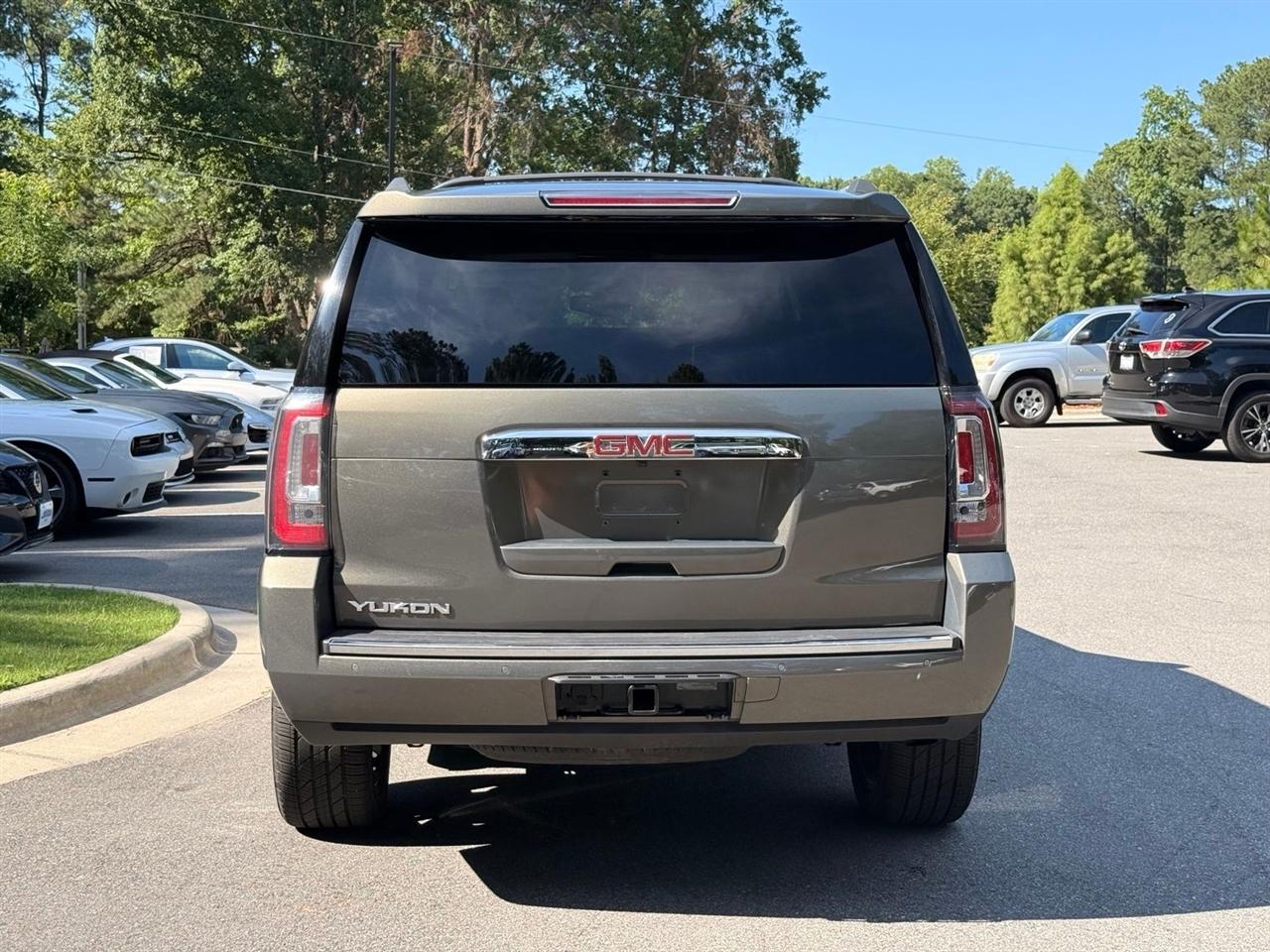 GMC Yukon Denali  2017
