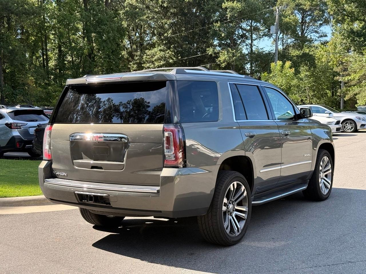GMC Yukon Denali  2017