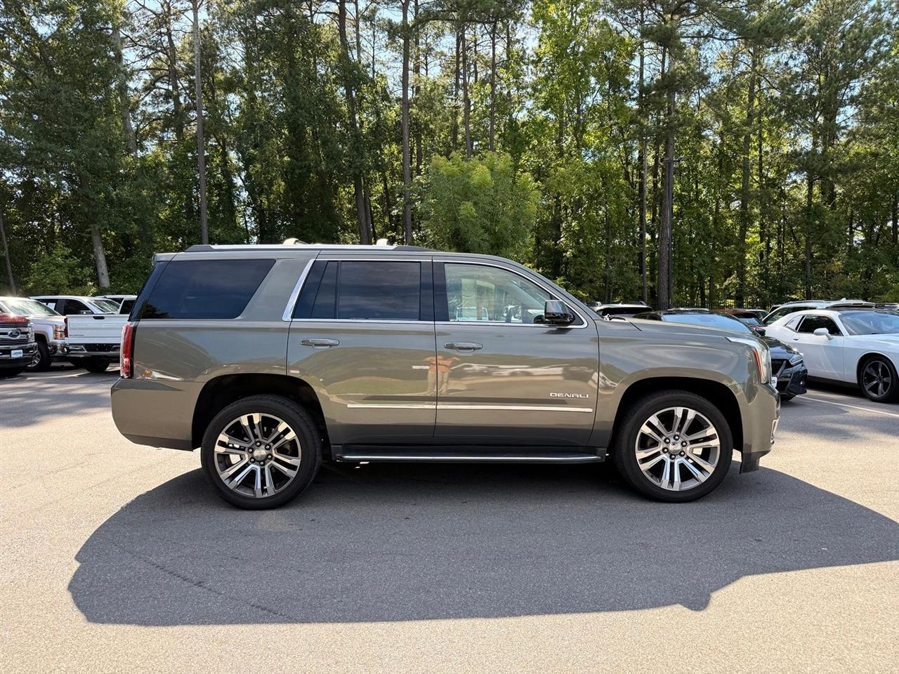 GMC Yukon Denali  2017