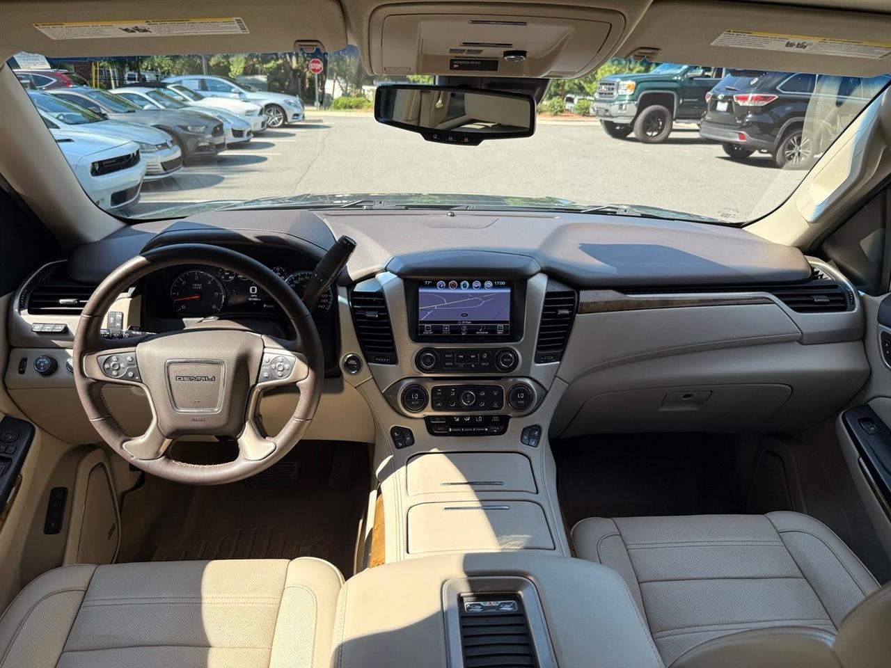 GMC Yukon Denali  2017