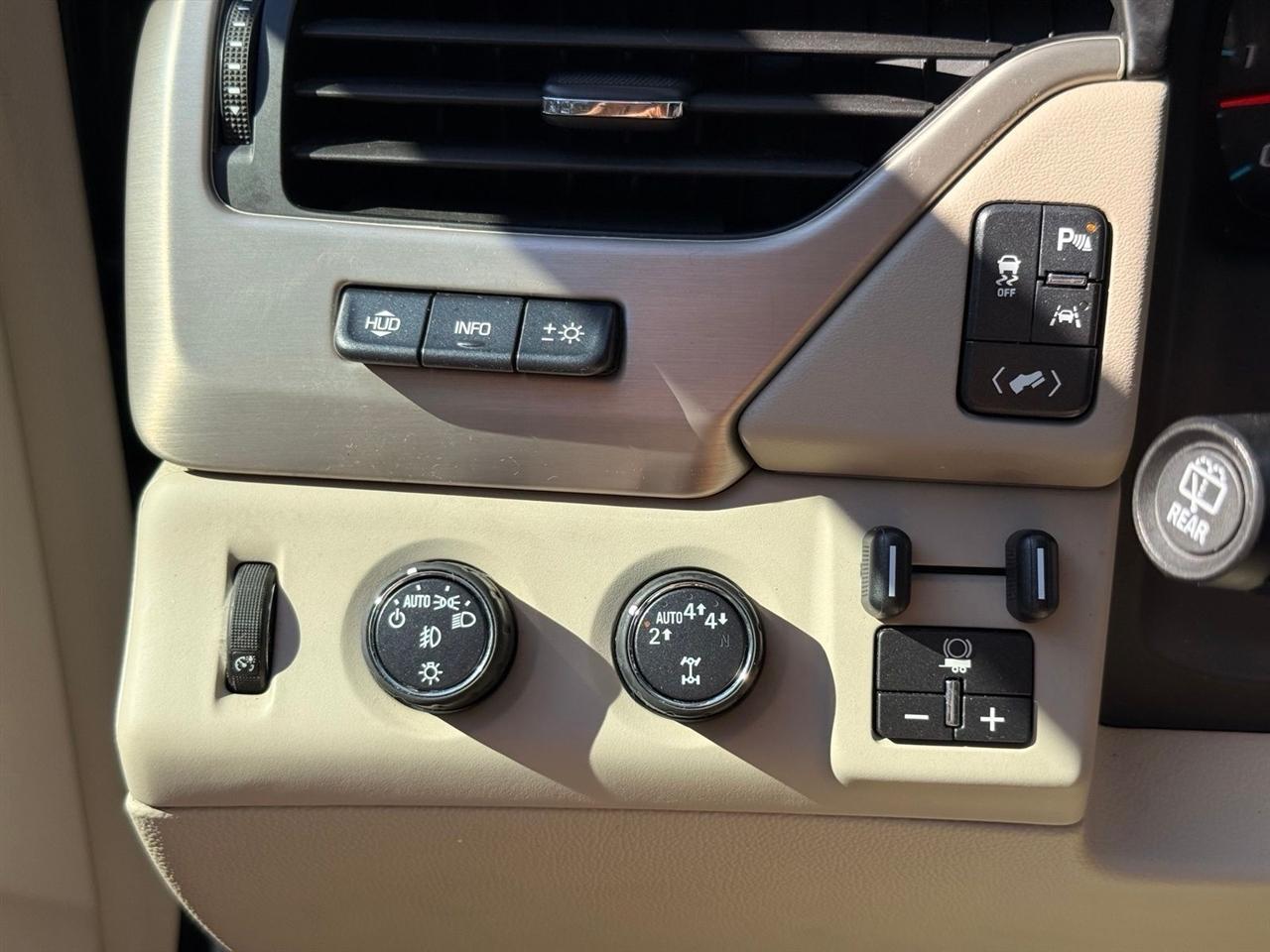 GMC Yukon Denali  2017