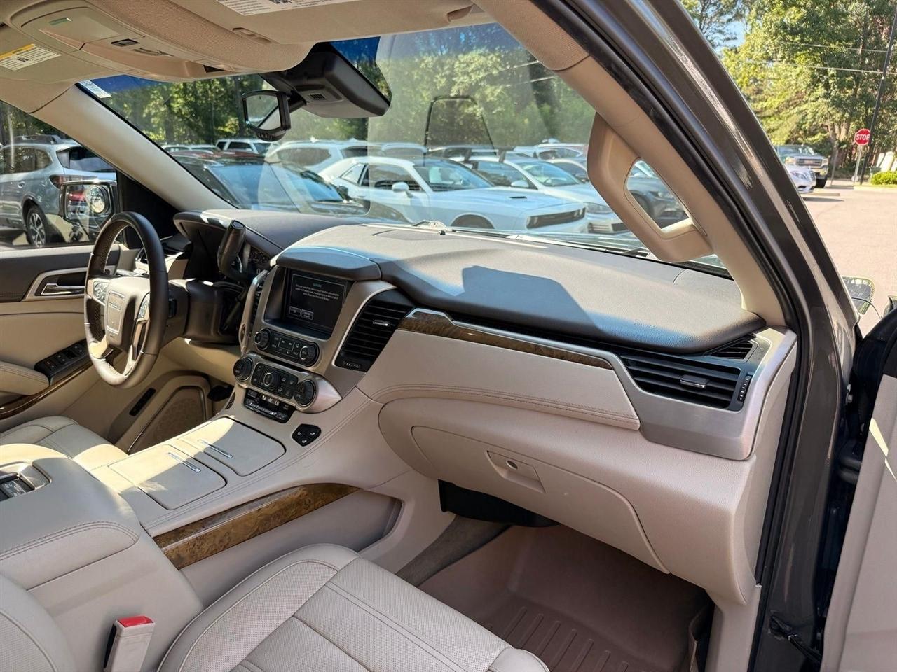 GMC Yukon Denali  2017