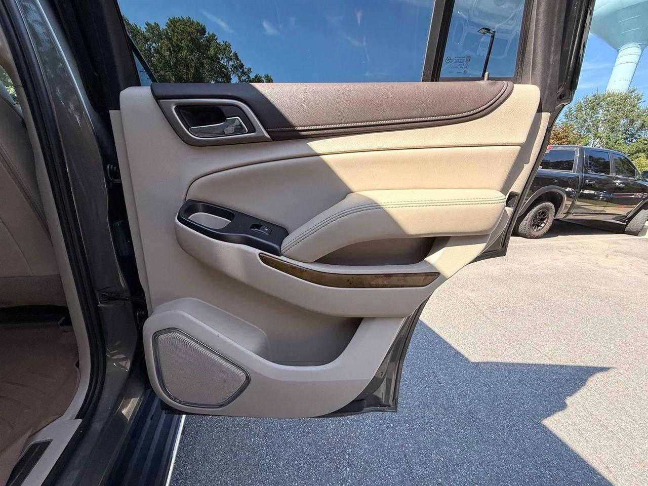 GMC Yukon Denali  2017