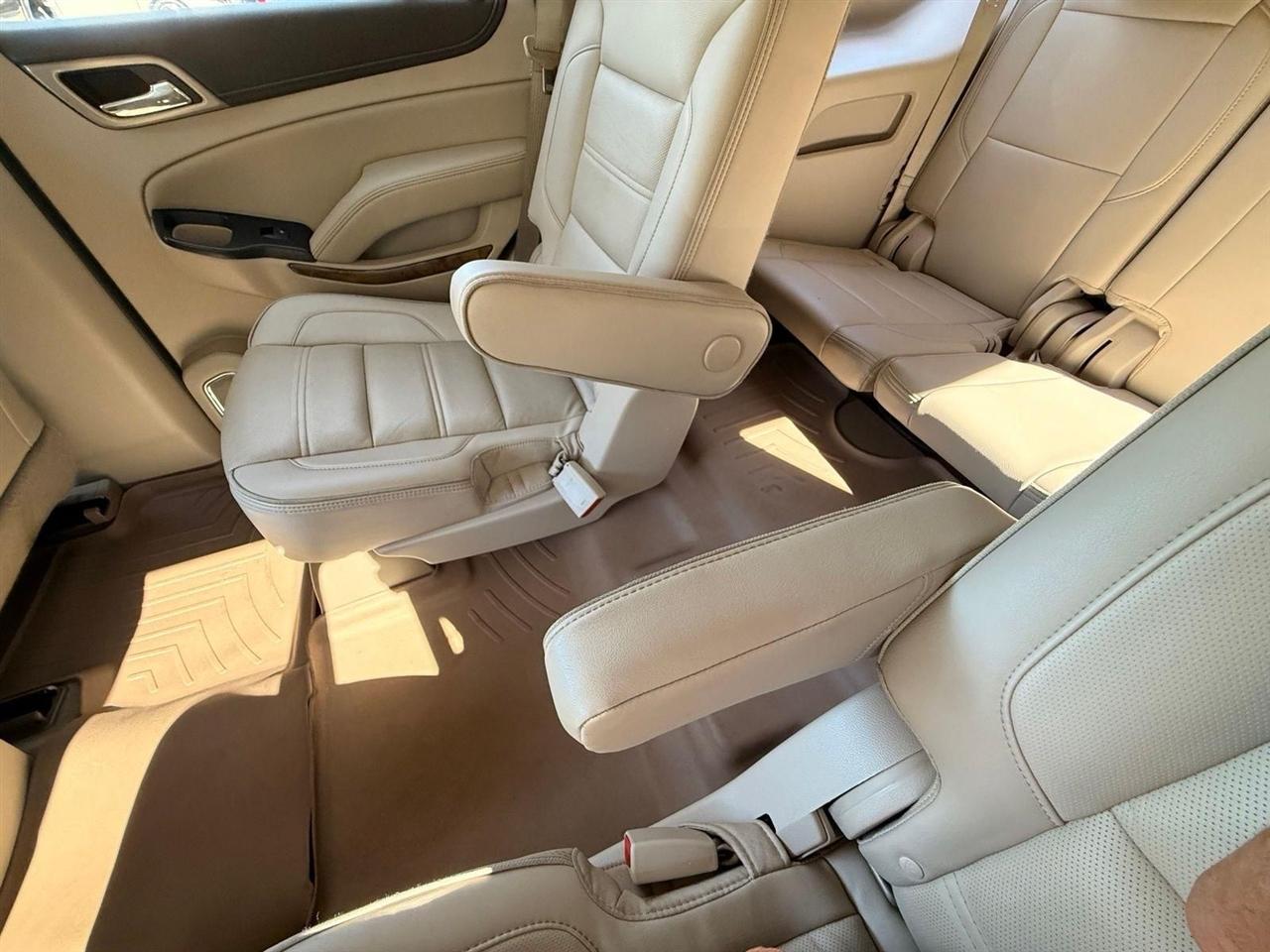 GMC Yukon Denali  2017