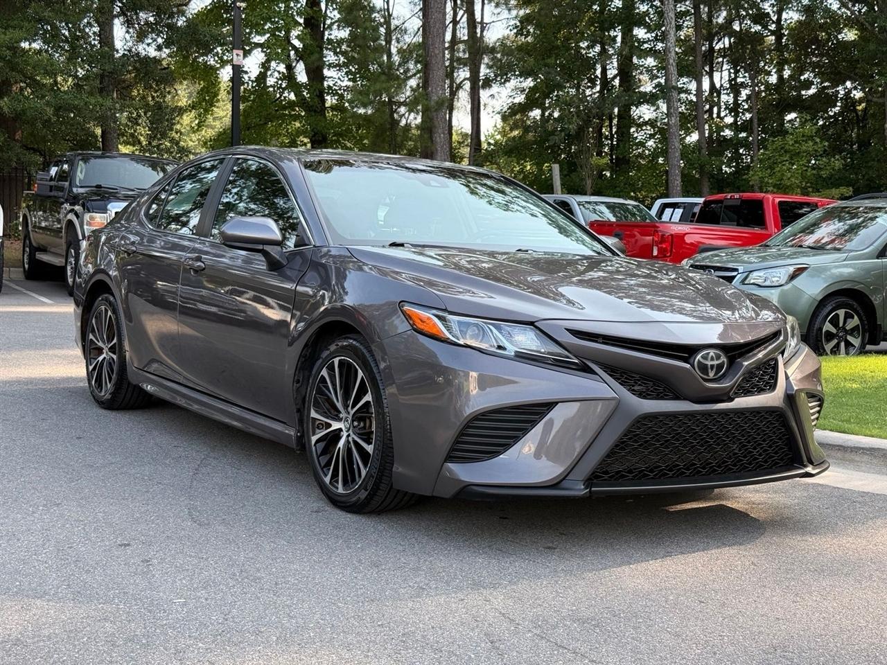 Toyota Camry  2019