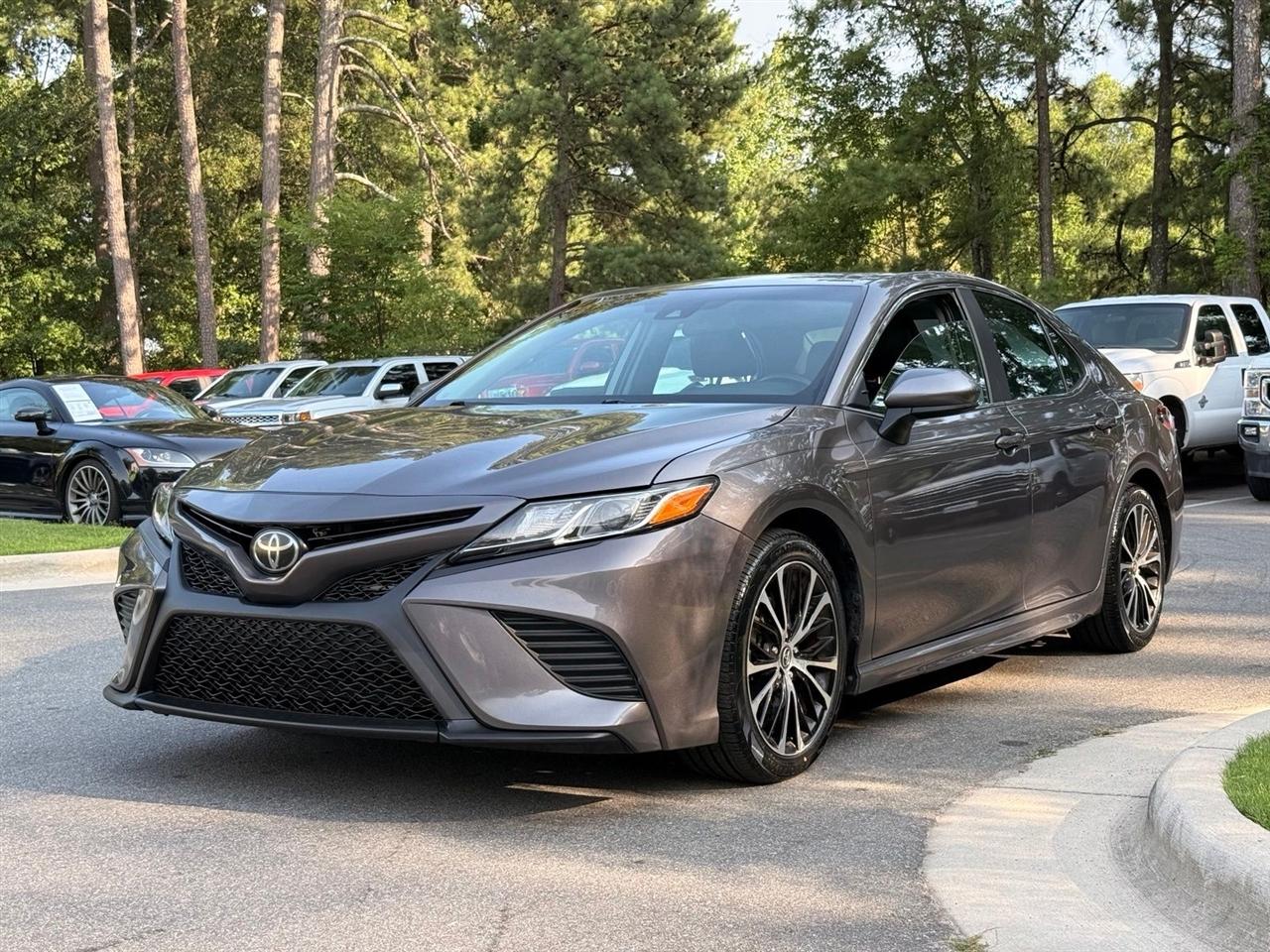 Toyota Camry  2019