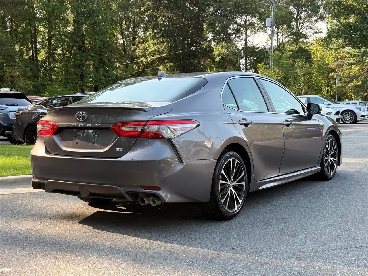 Toyota Camry  2019