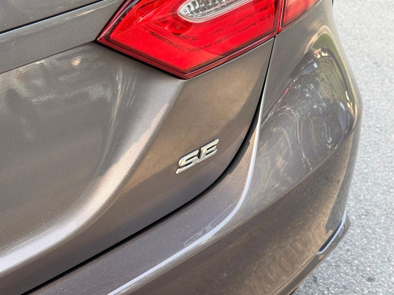 Toyota Camry  2019