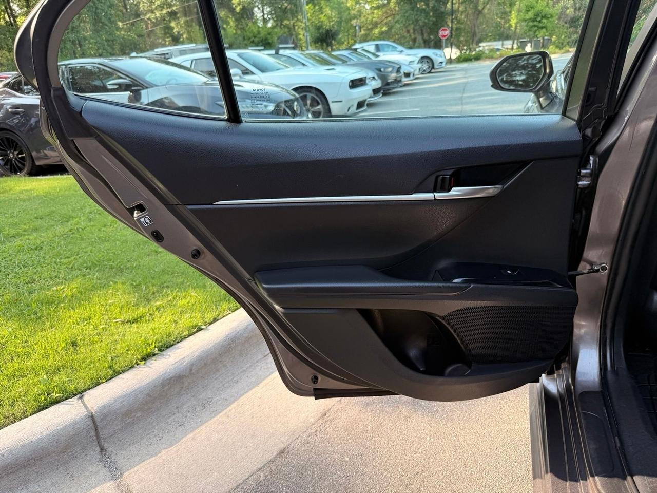 Toyota Camry  2019