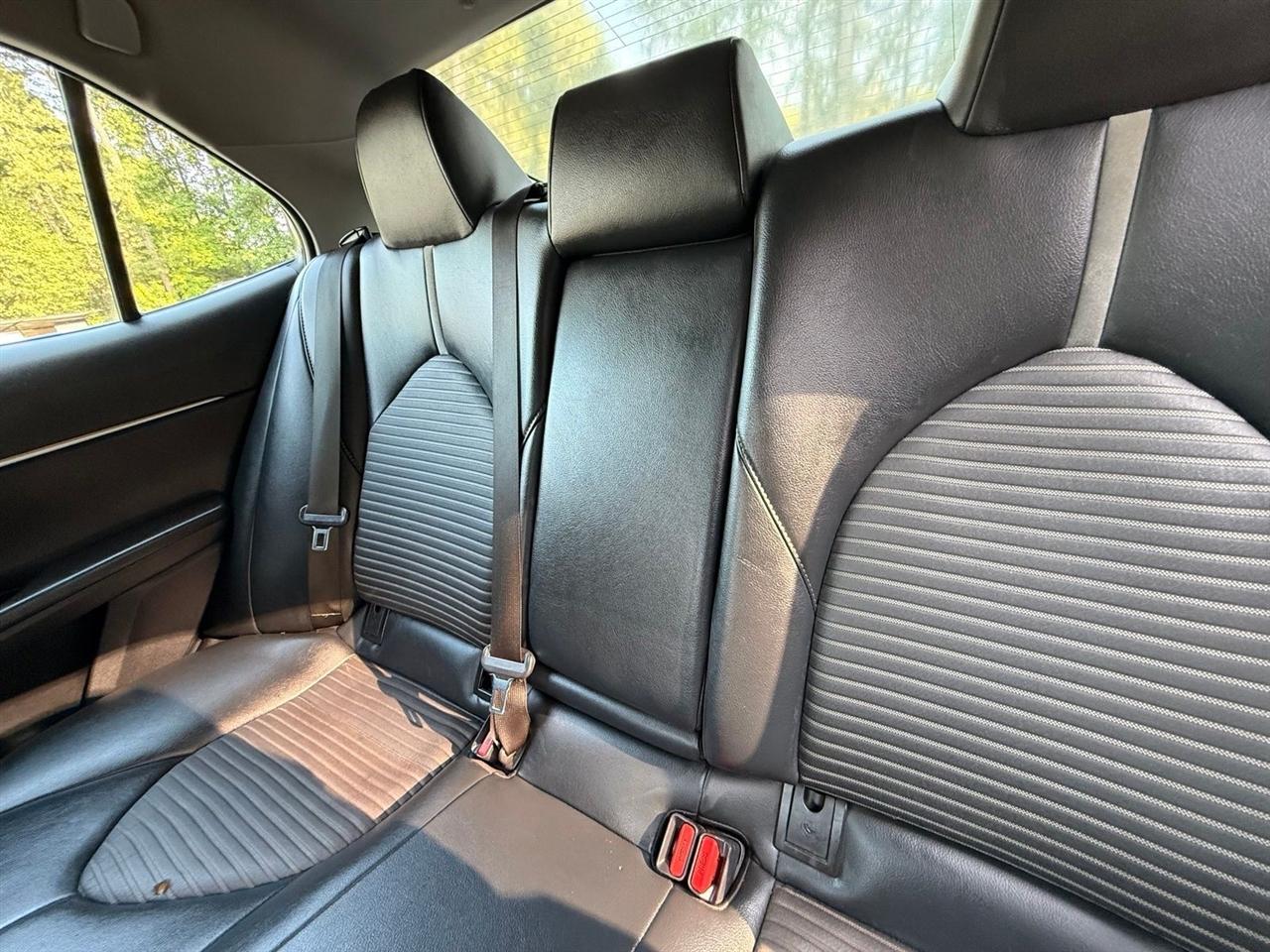 Toyota Camry  2019