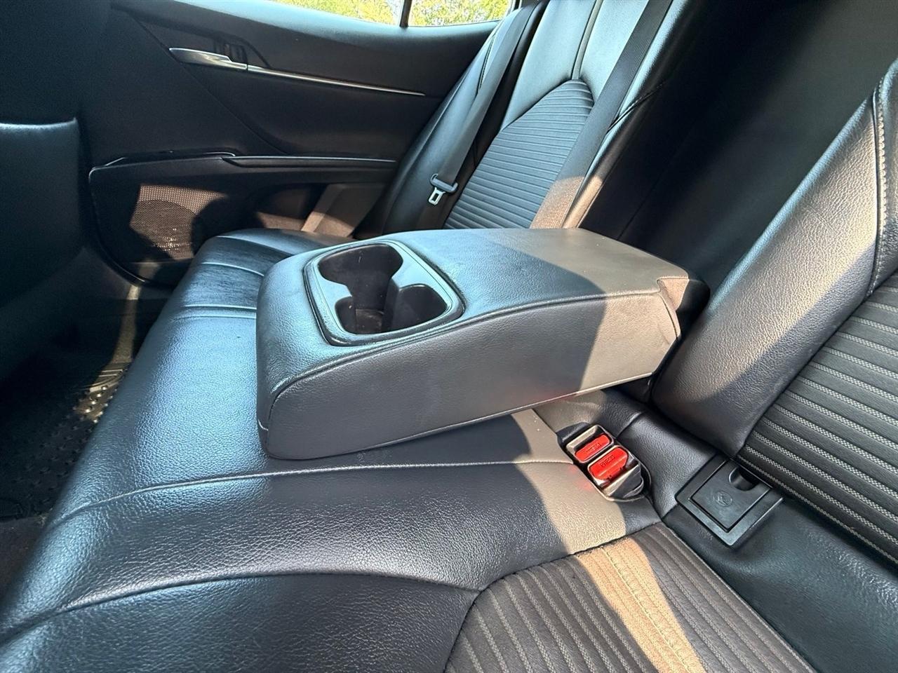 Toyota Camry  2019