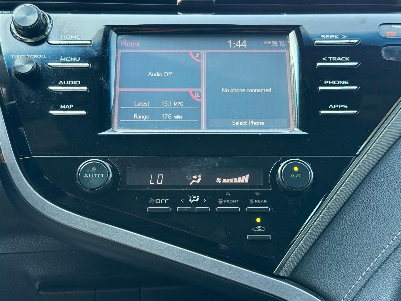 Toyota Camry  2019