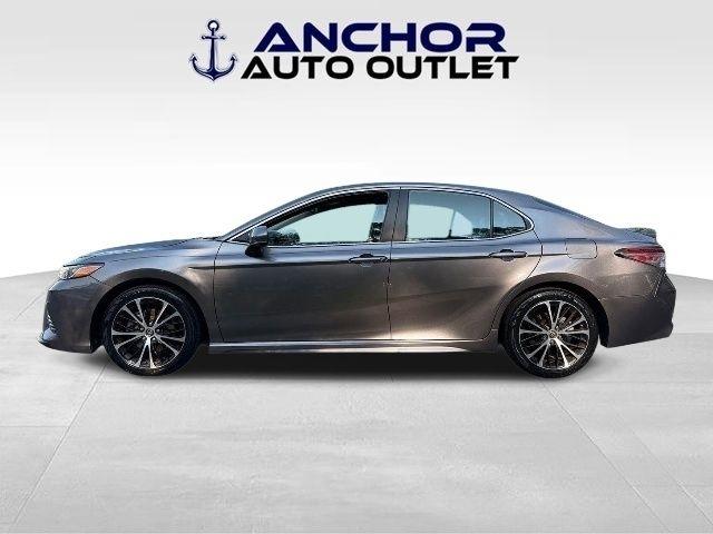 Toyota Camry  2019