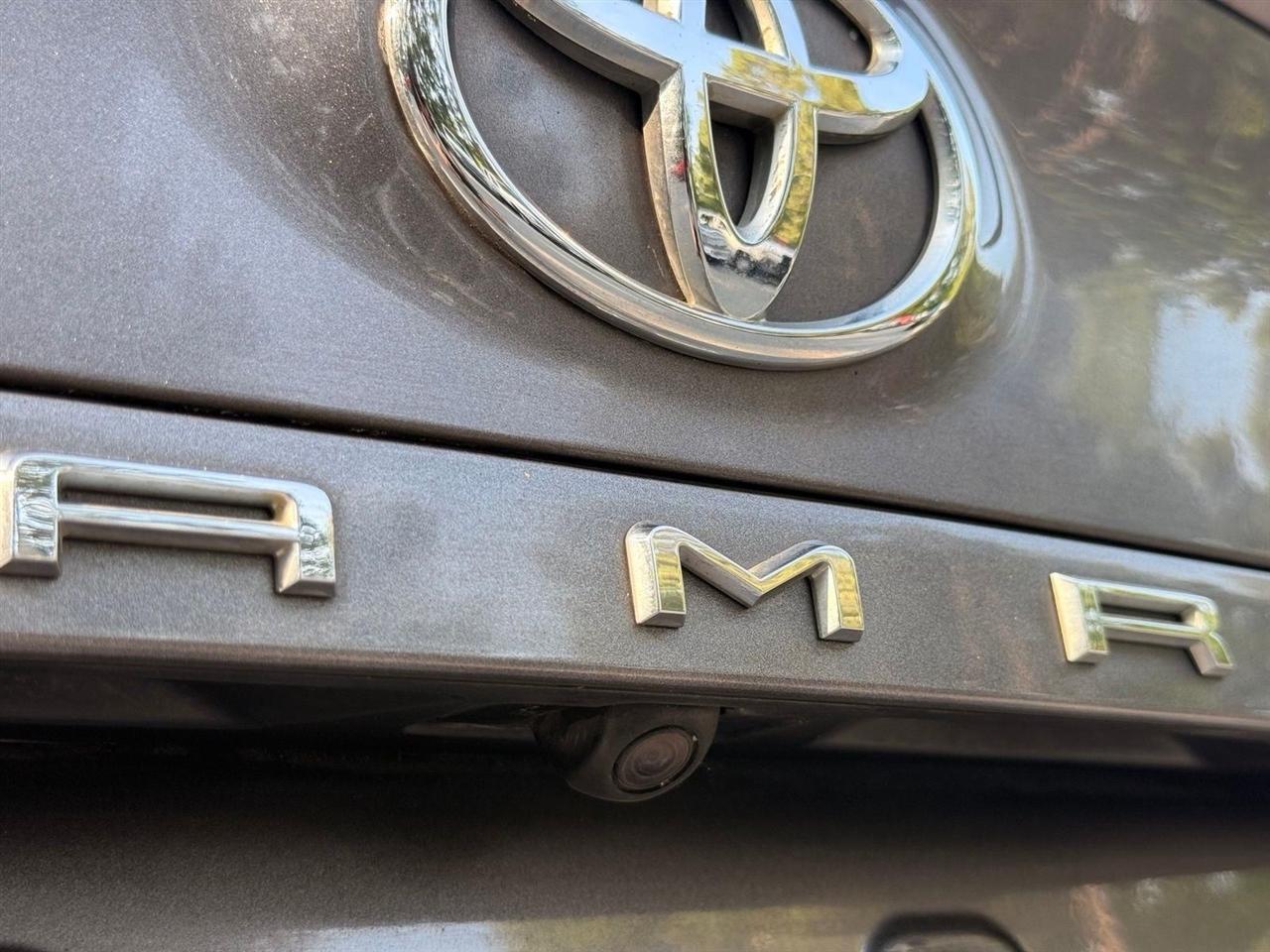 Toyota Camry  2019