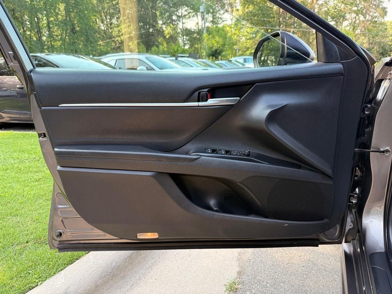 Toyota Camry  2019